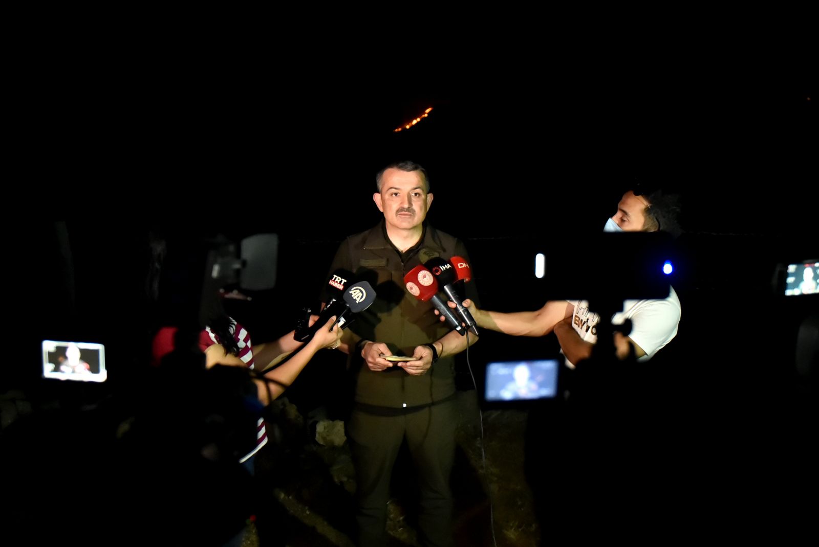 Hatay ve Mersin'de orman yangını: Müdahale sürüyor Hatay ve Mersin'de orman yangını: Müdahale sürüyor