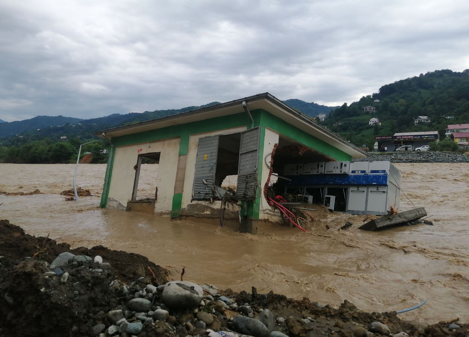 Cumhurbaşkanı Erdoğan: İlk etapta 550 konut inşa edeceğiz