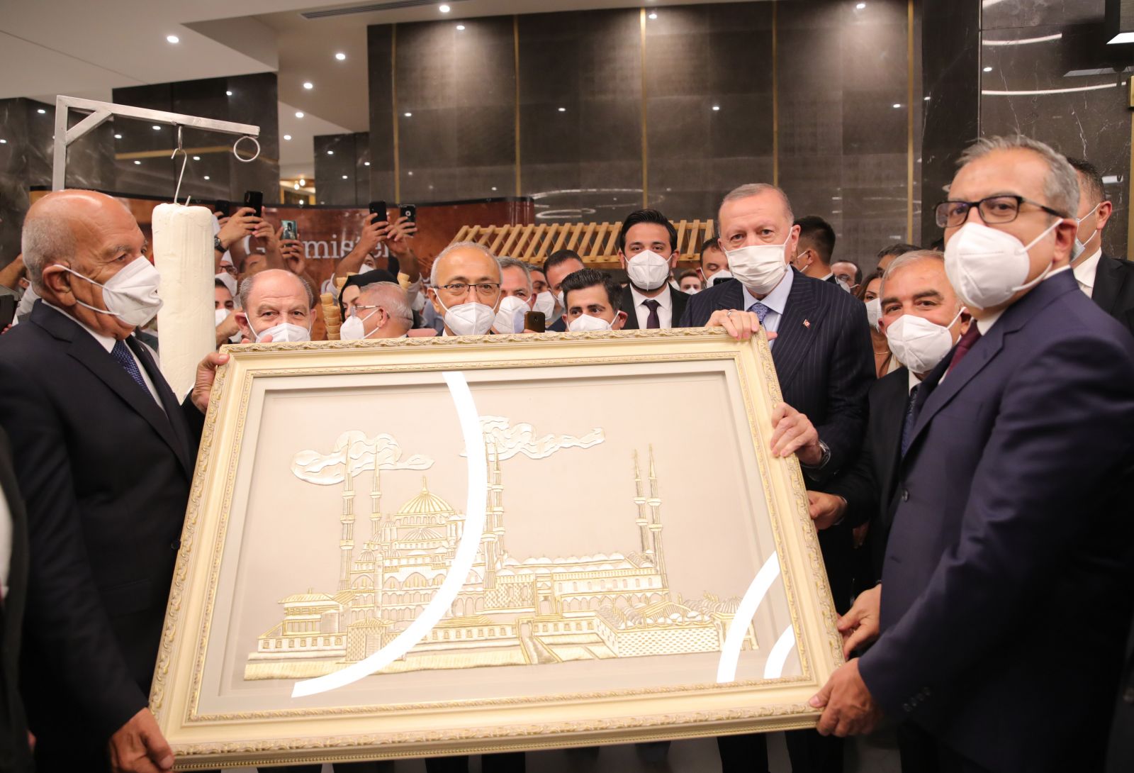Cumhurbaşkanı Erdoğan, Mersin'de bir otelin açılışını yaptı Cumhurbaşkanı Erdoğan, Mersin'de bir otelin açılışını yaptı