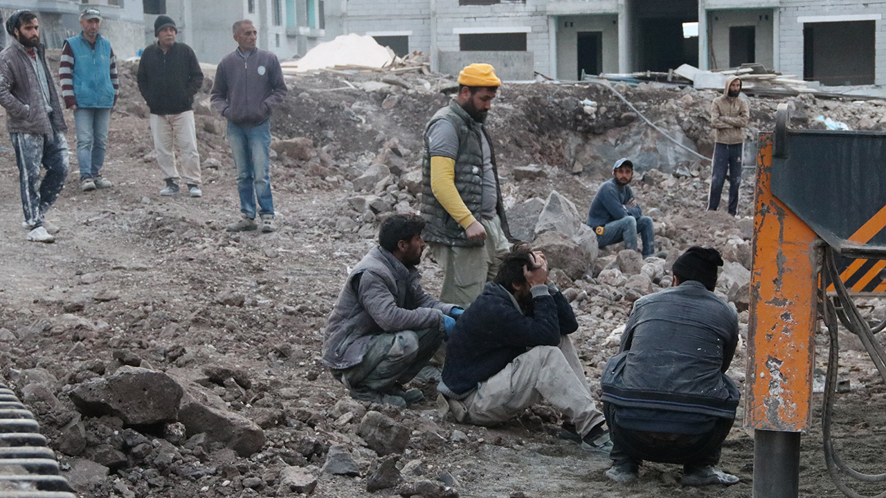 Çalışmak için geldiği Şanlıurfa'da hayatından oldu