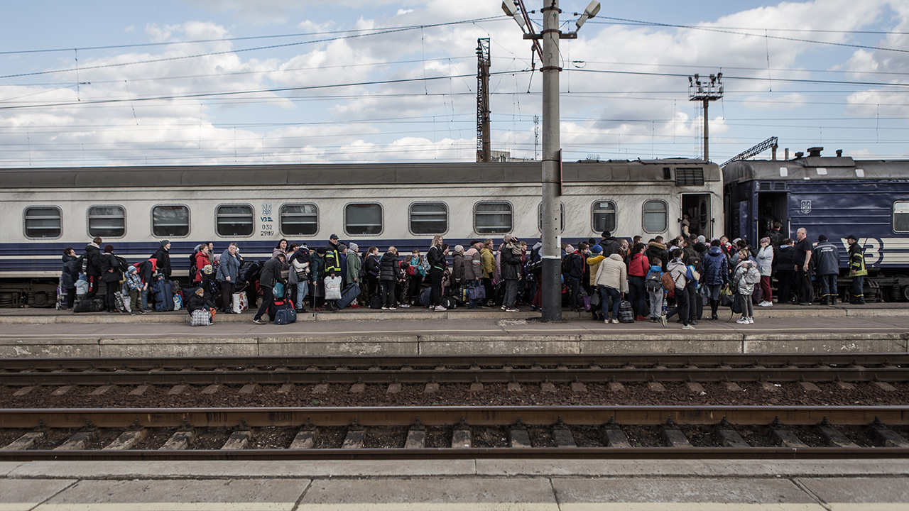 Ukrayna'daki tren istasyonu saldırısında ölü sayısı 50'ye çıktı Ukrayna'daki tren istasyonu saldırısında ölü sayısı 50'ye çıktı