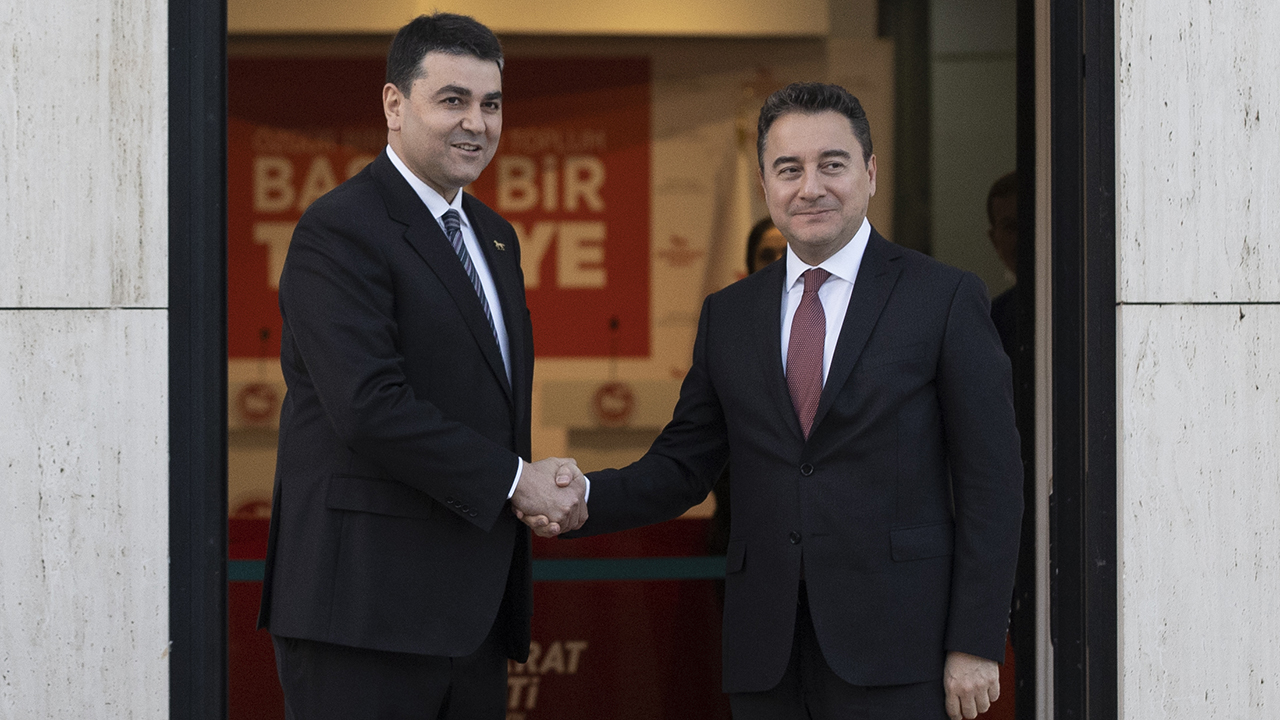 Altı muhalefet partisi üçüncü defa buluştu