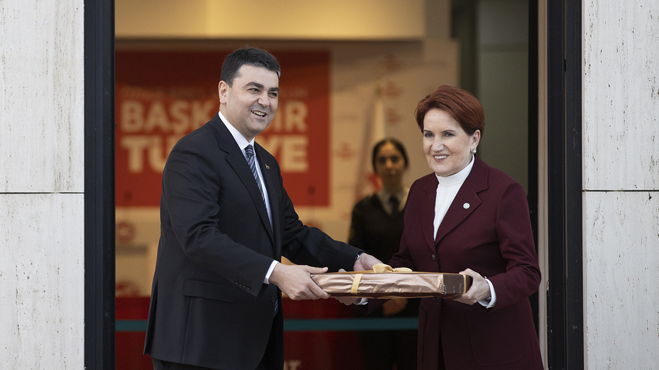 Altı muhalefet partisi üçüncü defa buluştu