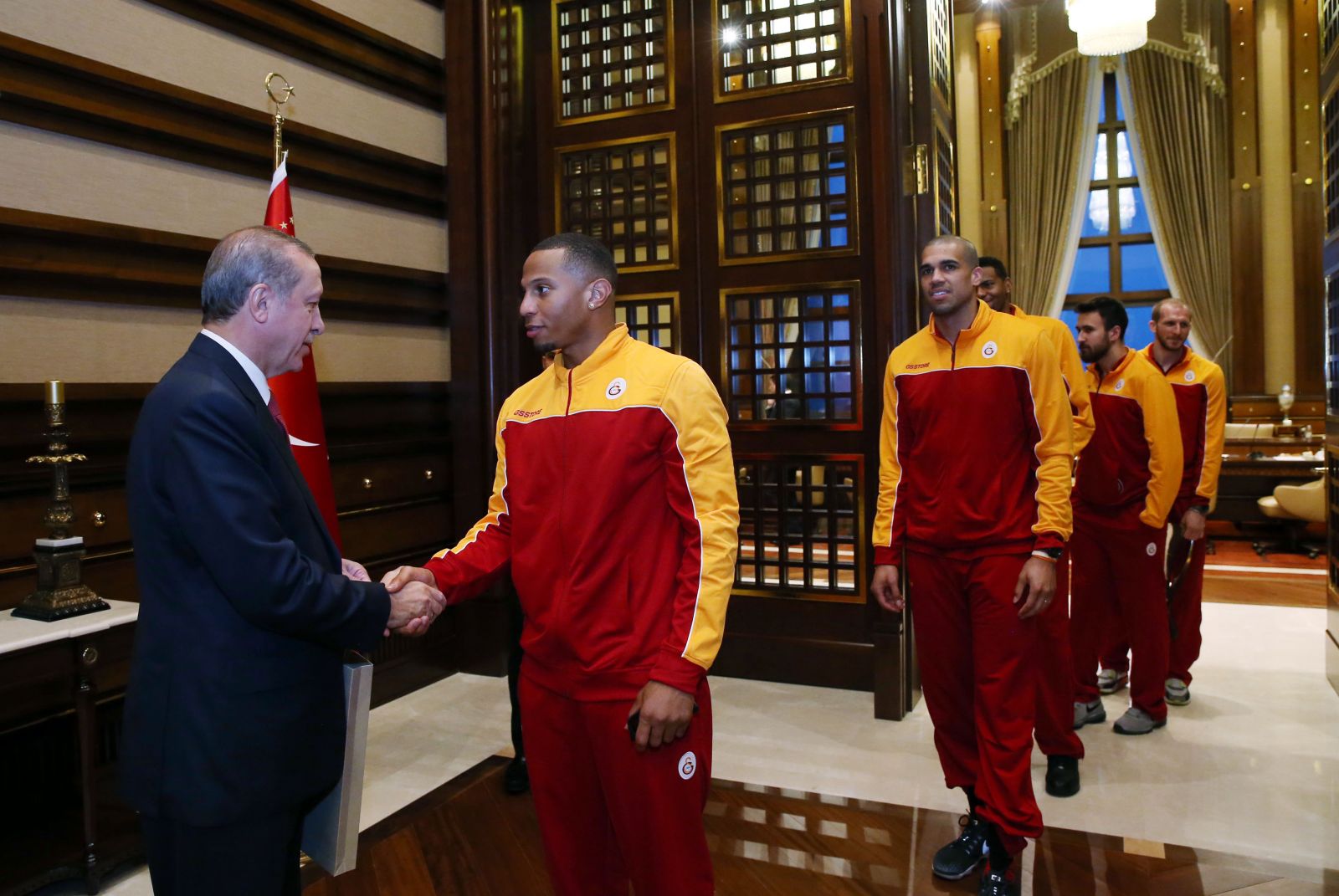 Erdoğan Galatasaray Odeabank Erkek Basketbol Takımı'nı kabul etti