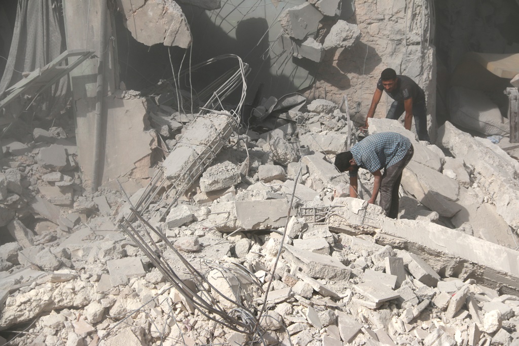 Esed rejimi Halep'te sivilleri vurdu: 11 ölü, 30 yaralı