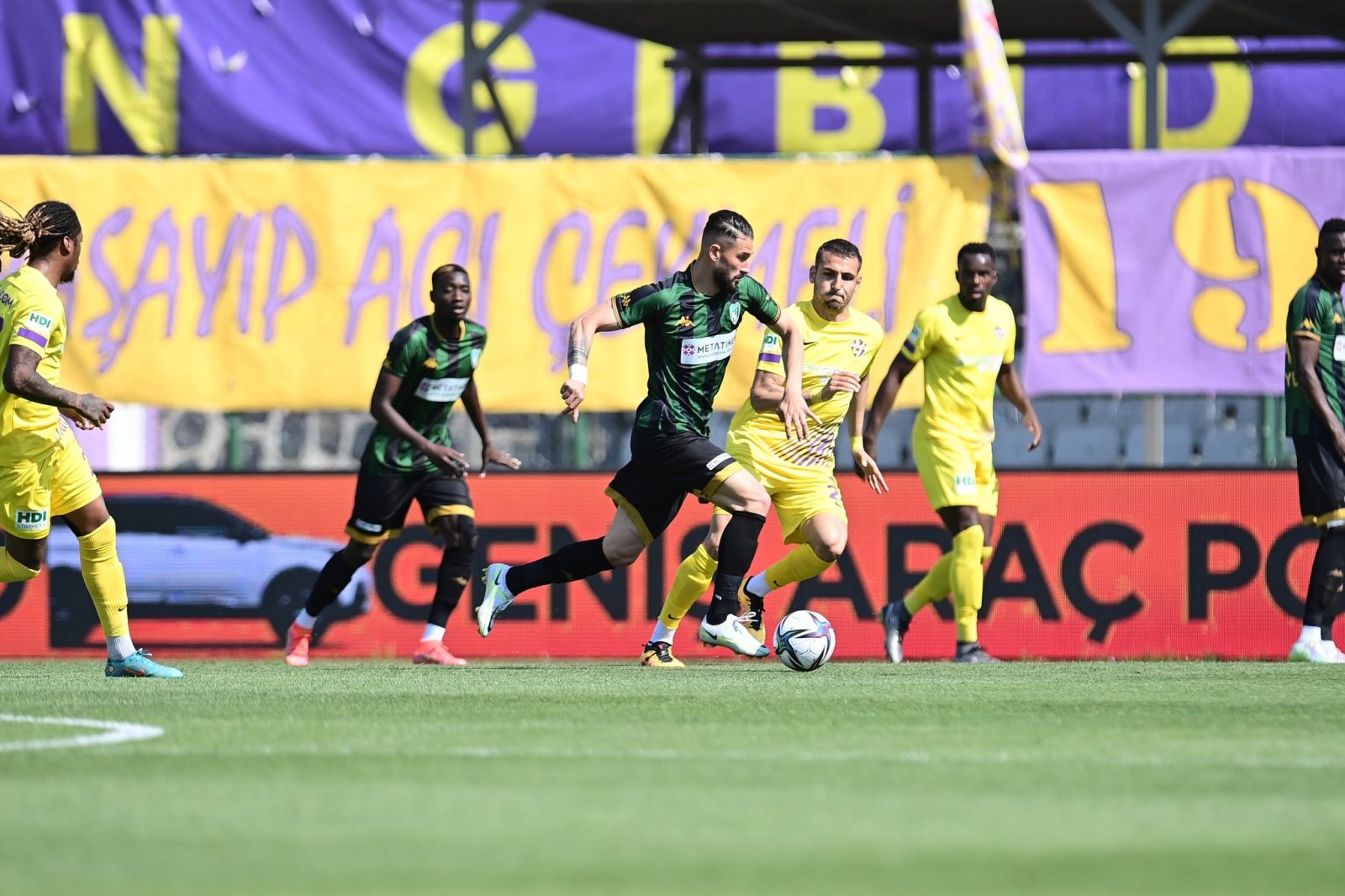 Eyüpspor - Kocaelispor 2-1 (ÖZET) İbrahim Üzülmez 3 puanla başladı
