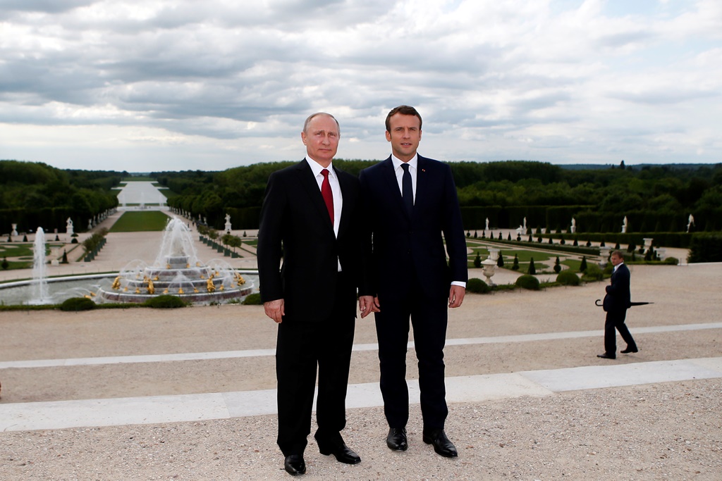 Macron: Rusya ile güçlü bir iş birliği arzu ediyorum
