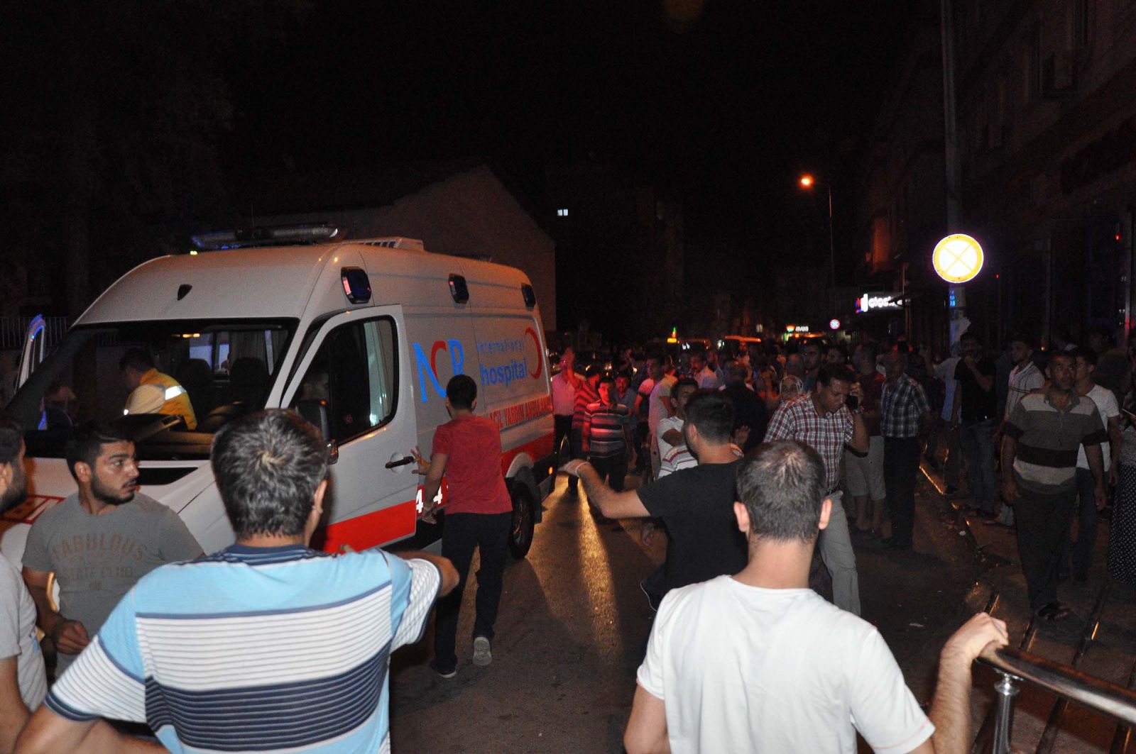Gaziantep'te sokak düğününe canlı bomba saldırısı: 30 ölü, 94 yaralı (Gaziantep patlama)