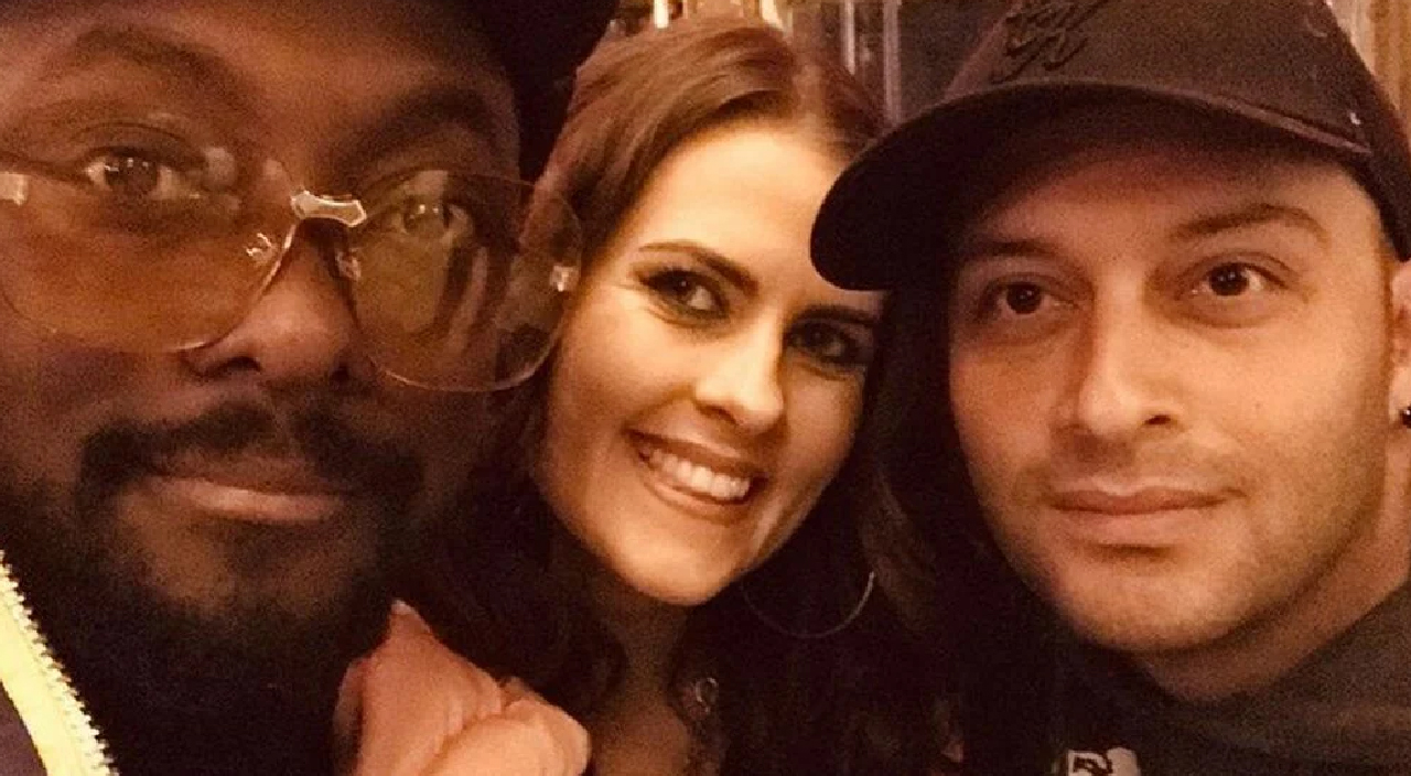 Aşı karşıtı müzisyen koronadan öldü