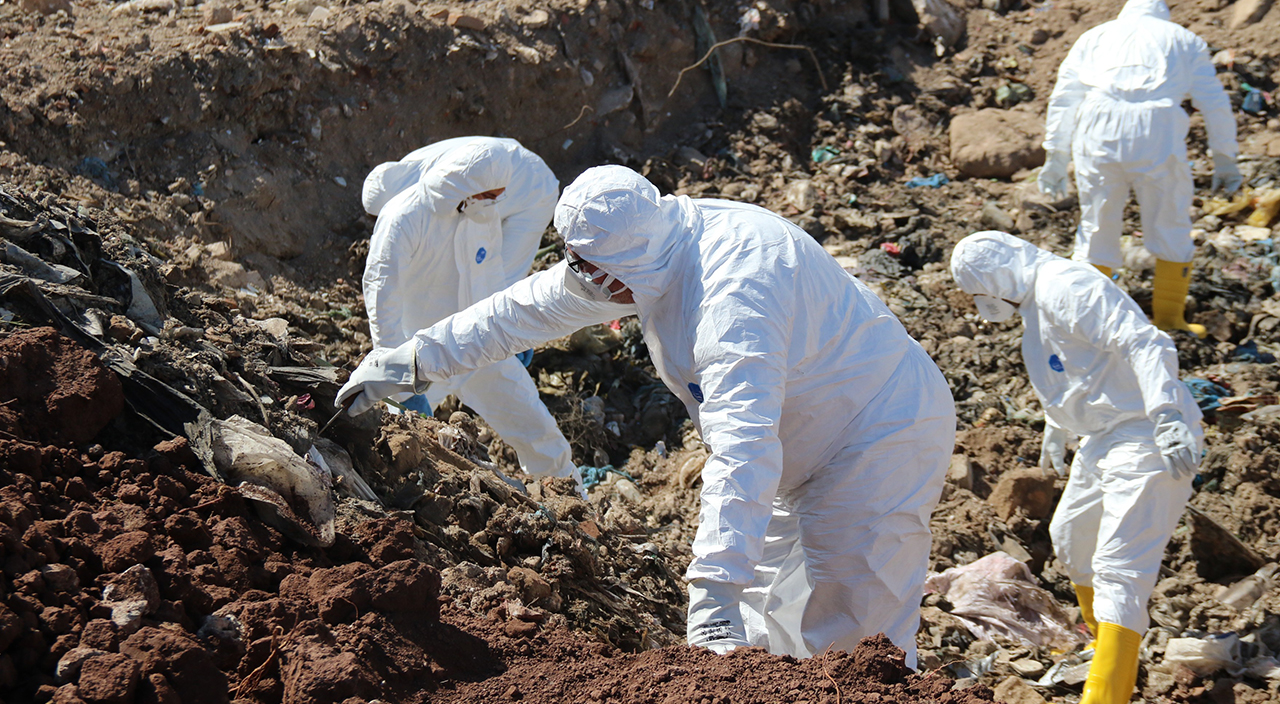 Günlerdir kayıp olan genç kız şehir çöplüğünde aranıyor