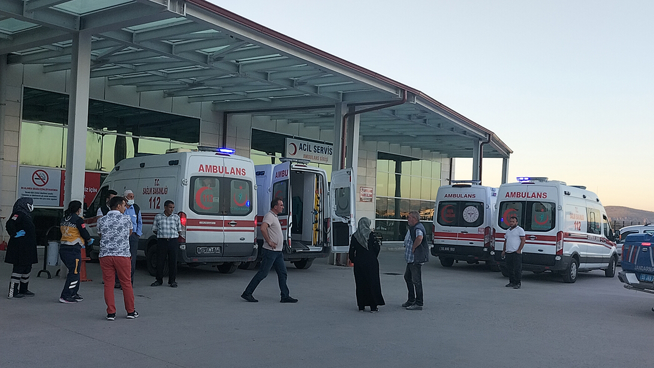 Samsun'da feci kaza: 27 tarım işçisi yaralandı