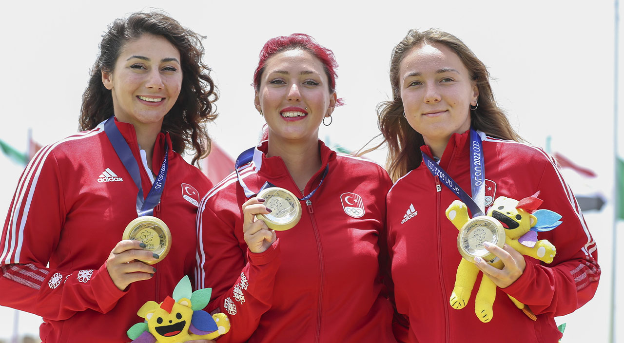 Haberler peş peşe geldi! Millilerimiz altın madalyaya doymadı