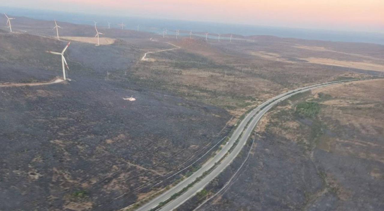 Son dakika: Çeşme'de çıkan yangın kontrol altına alındı