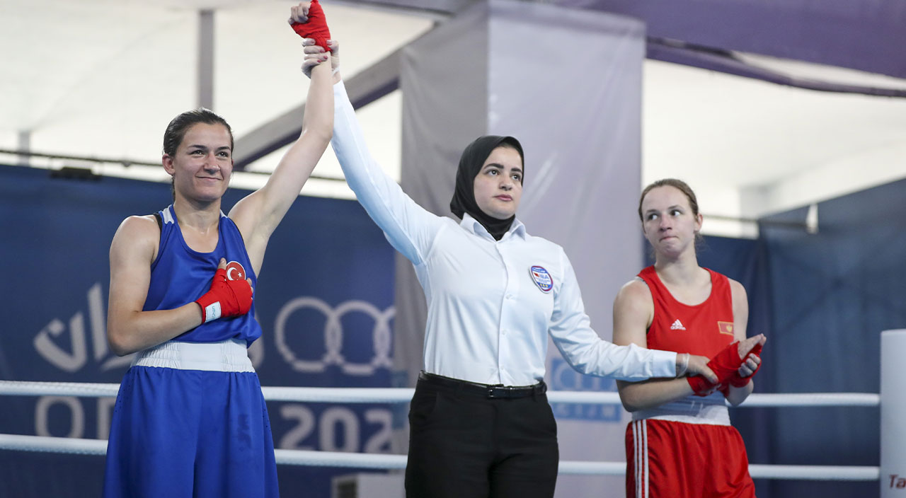 Haberler peş peşe geldi! Millilerimiz altın madalyaya doymadı