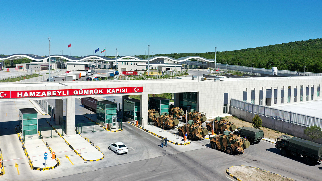 Mehmetçik, NATO tatbikatı için Bulgaristan'a geçti Mehmetçik, NATO tatbikatı için Bulgaristan'a geçti