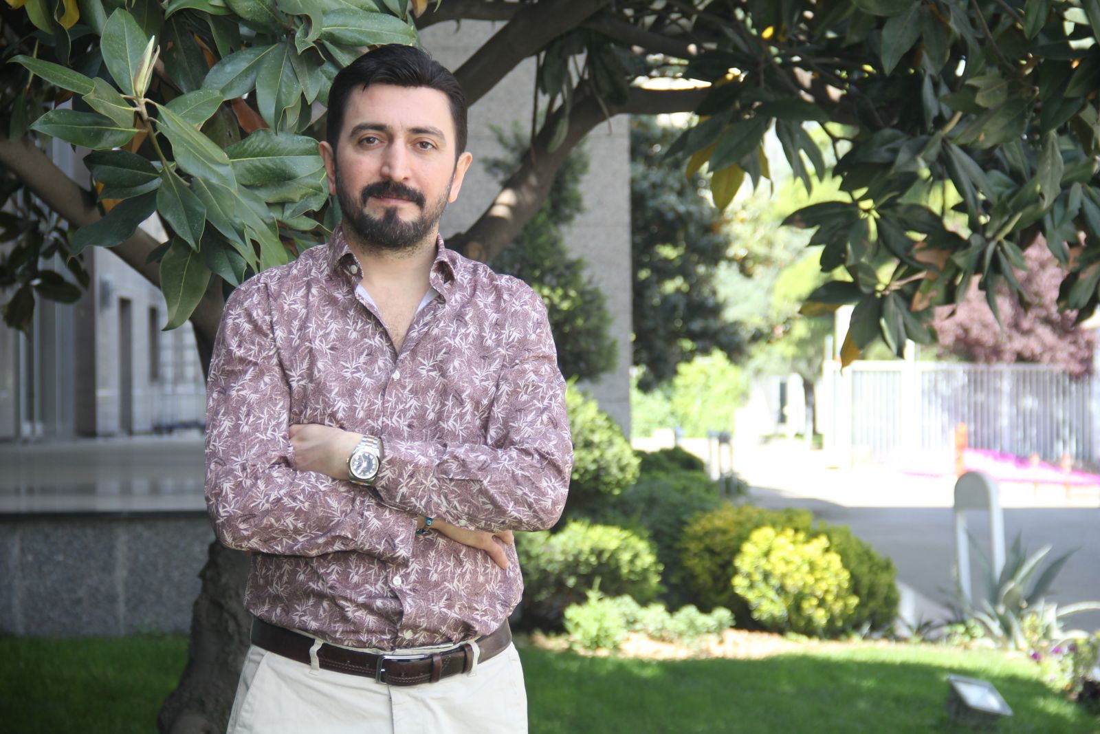 Ferman Toprak: Darbeyi tespih yapıp salladık