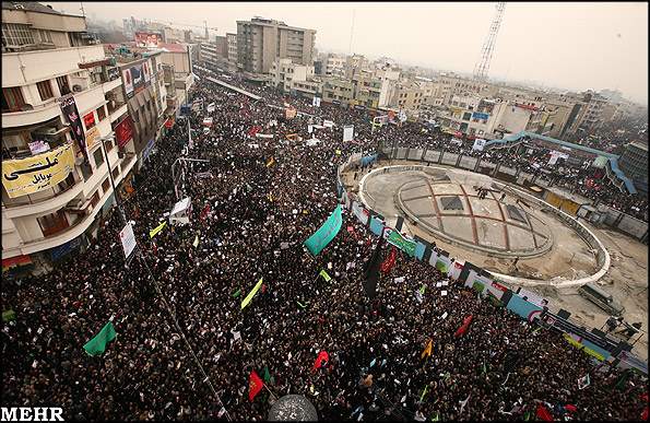 Dünyanın gözü İran'da! Rejim karşıtı gösterilerde ölü sayısı artıyor