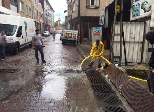 Yenikapı metro seferleri yeniden başladı