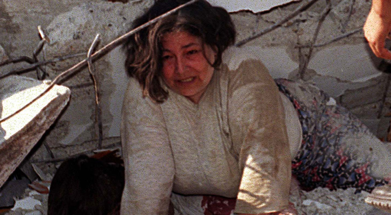 Tam 23 yıl geçti! 17 Ağustos depreminin yaraları sarıldı ama izleri hala duruyor Tam 23 yıl geçti! 17 Ağustos depreminin yaraları sarıldı ama izleri hala duruyor