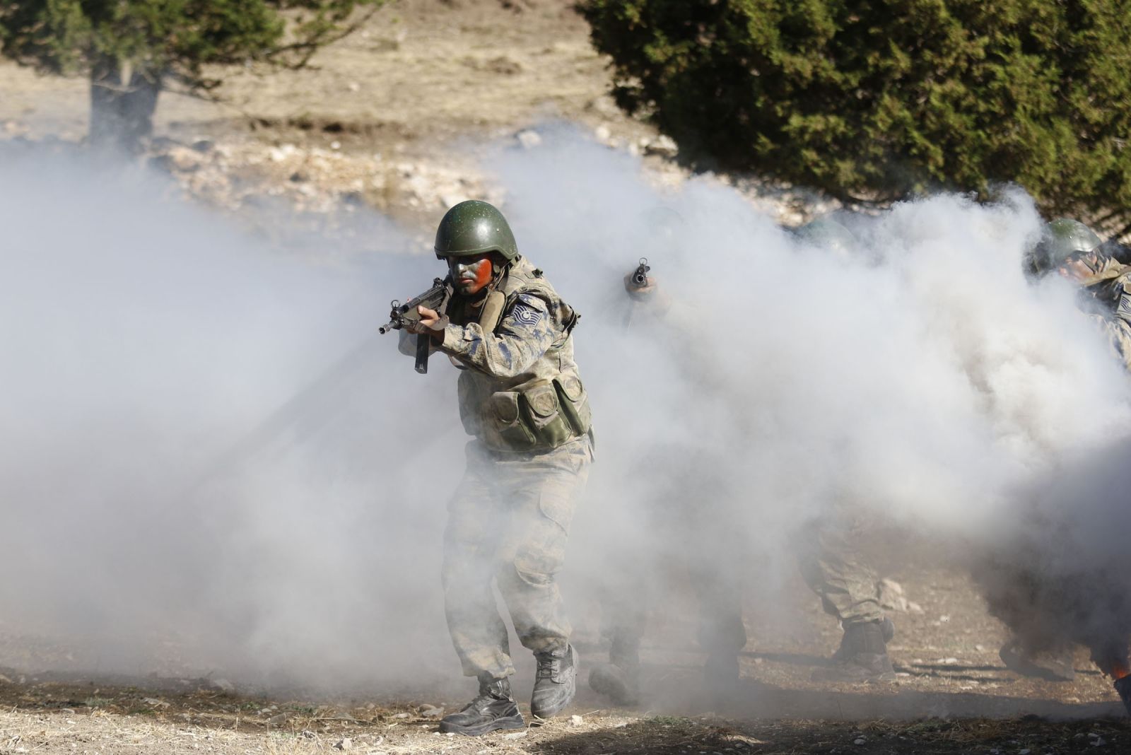 Komando birliklerine gitmenin yolu buradan geçiyor