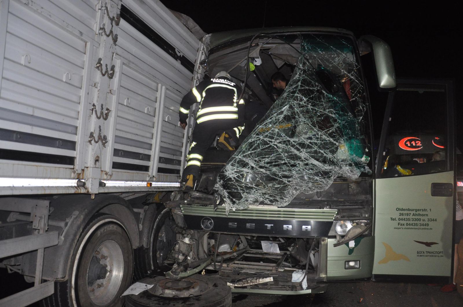 Tekirdağ'da feci kaza : 1 ölü 38 yaralı