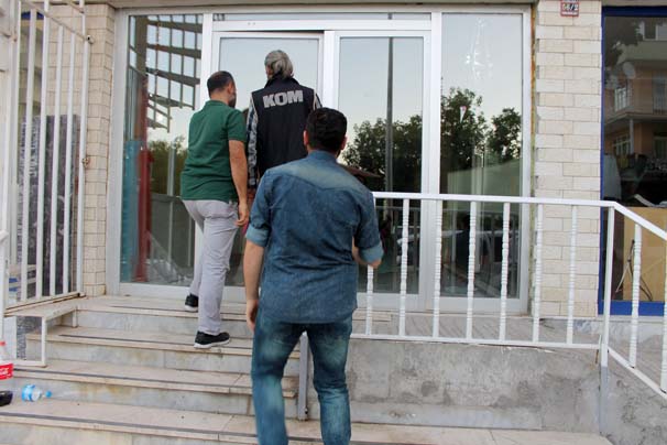 FETÖ'cüler kaçmak için 