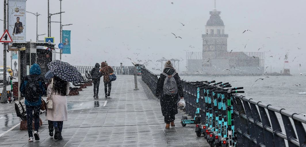 İstanbul'a kar yeniden geliyor: 