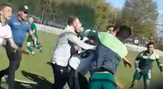 Konya'da Beşiktaşlı oyuncular darp edildi!