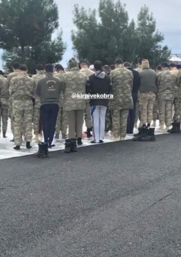 Afrin operasyonunda birlikler namaza durdu