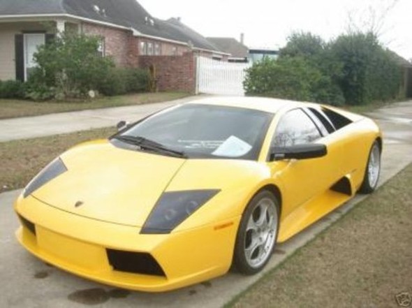 Lamborghini'nin Murcielago modelinin hurdası 34 bin lira