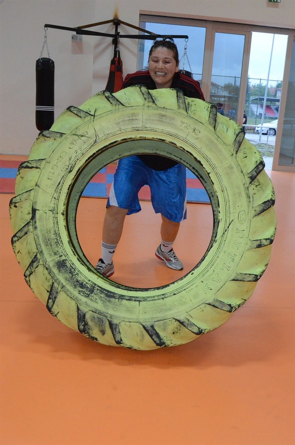 Kamyon lastikleriyle şampiyonaya hazırlanıyor!