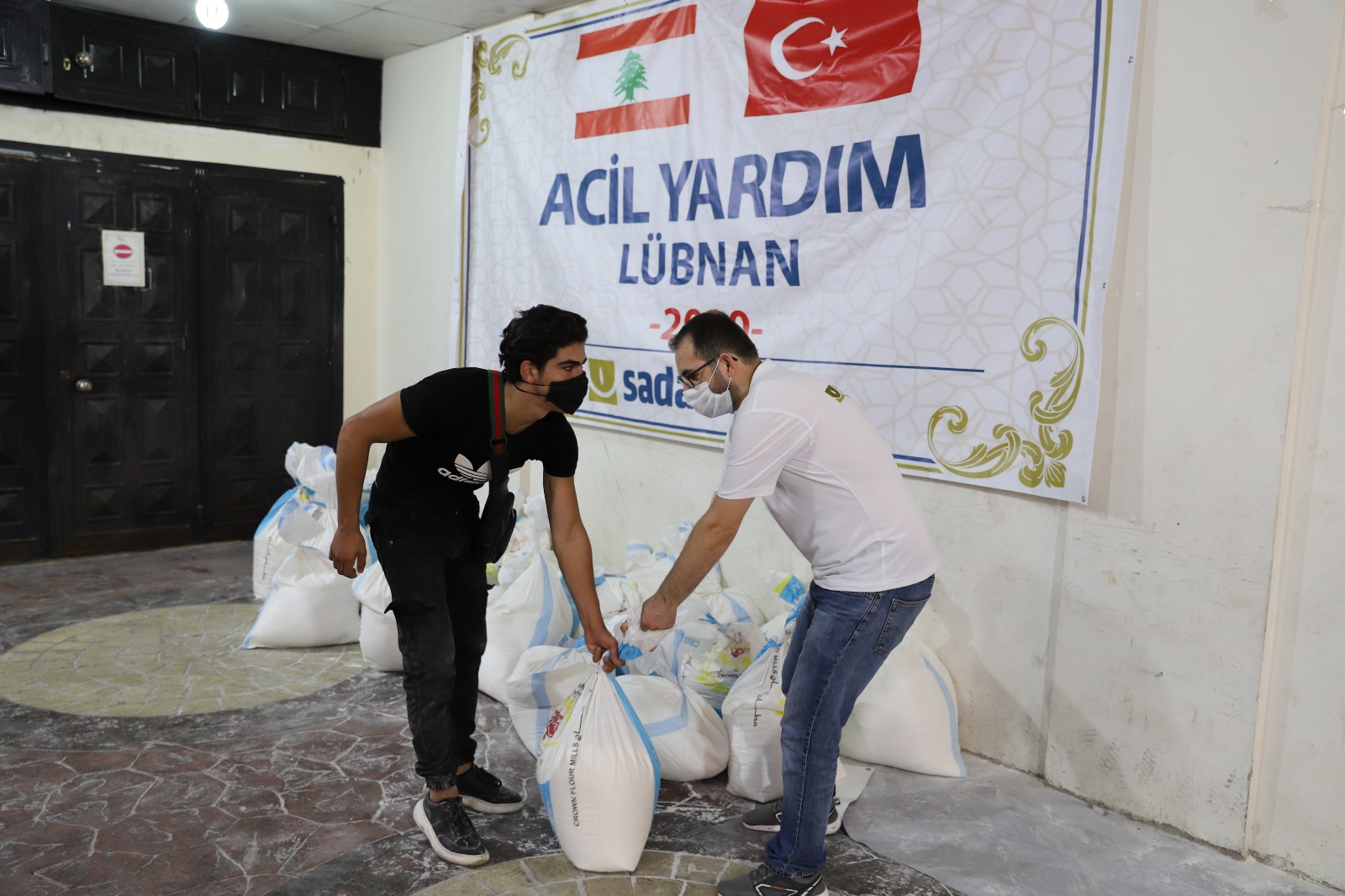 Sadakataşı Lübnan yardımlarını sürdürüyor