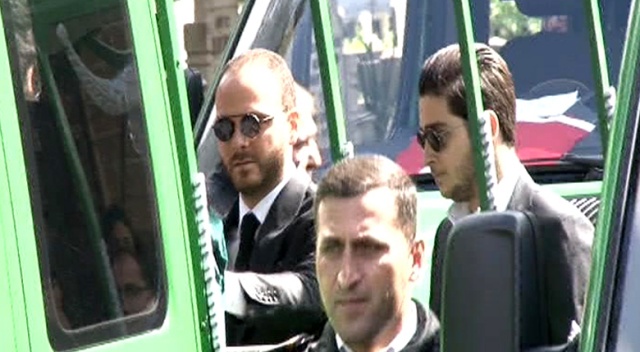 Mina Başaran'ın tabutunu nişanlısı omuzladı, gözyaşları sel oldu