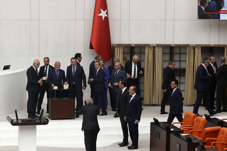 Muhterem İnce TBMM'de yapılan oylama sonucu Anayasa Mahkemesi üyeliğine seçildi Muhterem İnce TBMM'de yapılan oylama sonucu Anayasa Mahkemesi üyeliğine seçildi