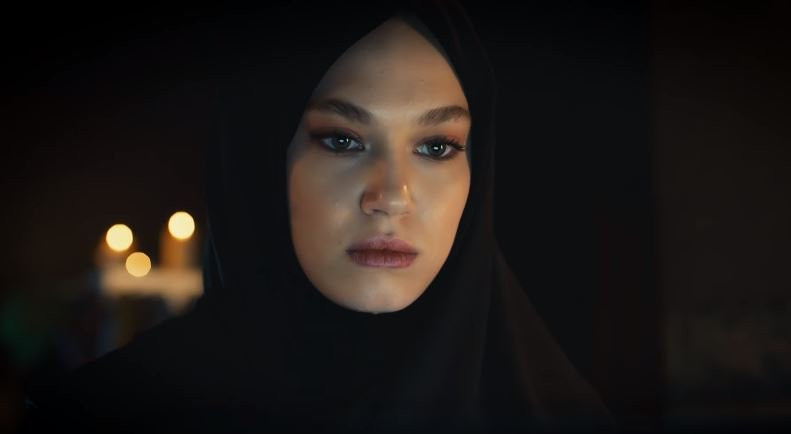 Nefes Nefese Rüya Kimdir? | Nefes Nefese Rüya Gerçek adı ne? Melisa Şenolsun kaç yaşında?