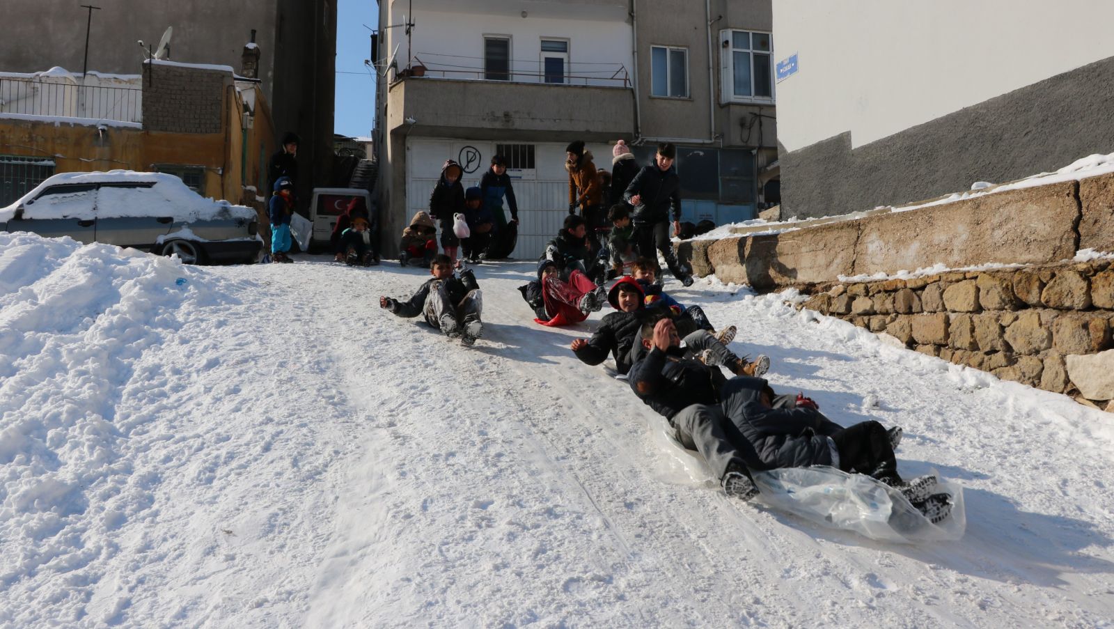 10 Ocak Perşembe Okullar tatil mi? Okullar tatil mi? İşte Kar tatili olan iller...
