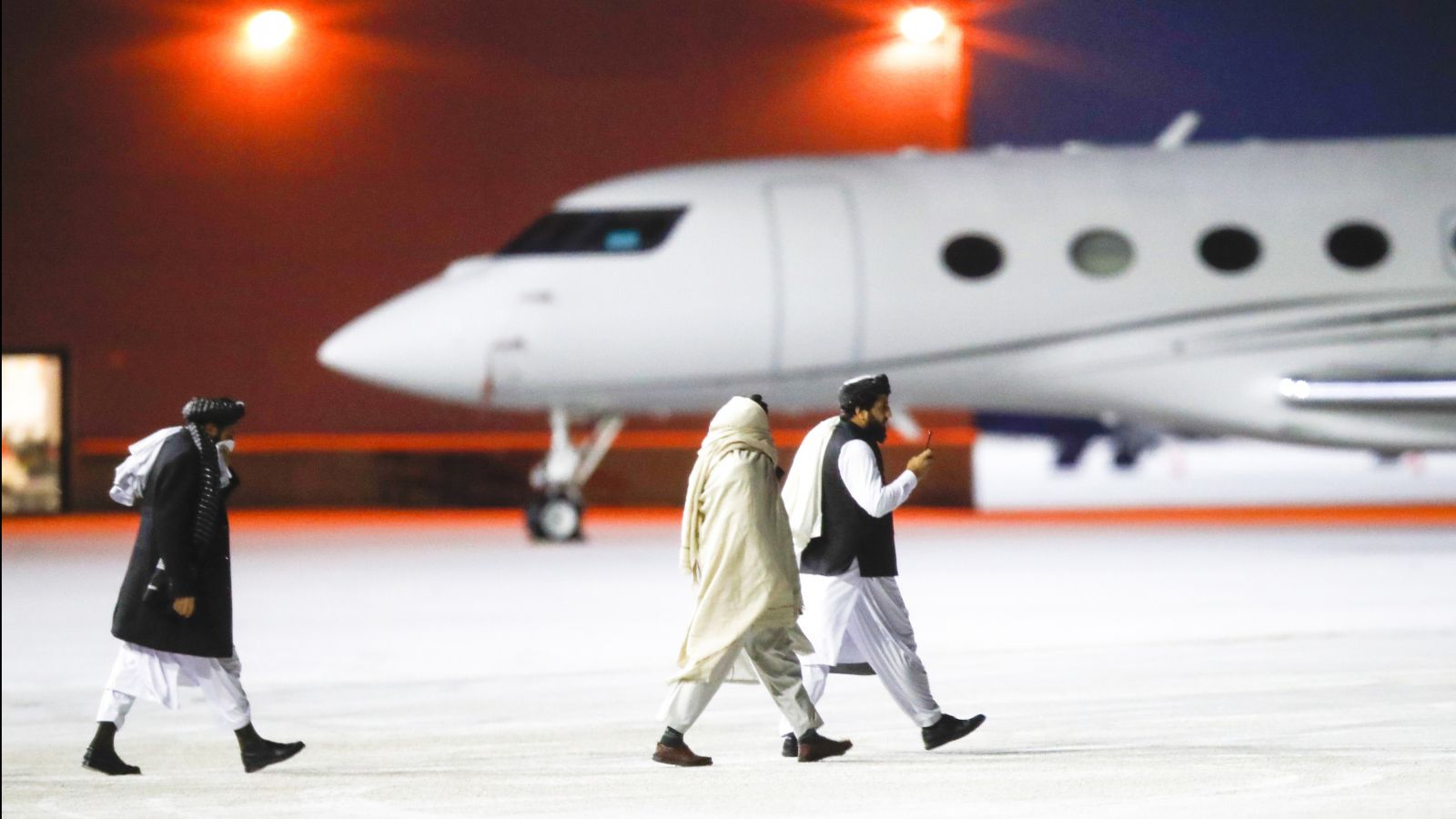 Batı'dan Taliban bildirisi: İnsan haklarını ihlal etmeyin