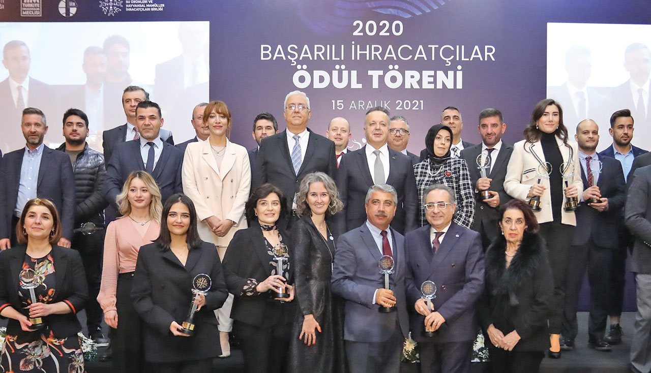 TİM Başkanı'ndan ihracatçılara çağrı: Mal kıymetli, ucuza satmayın! TİM Başkanı'ndan ihracatçılara çağrı: Mal kıymetli, ucuza satmayın!