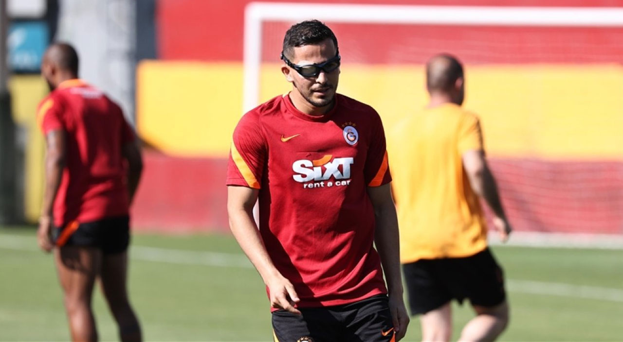 Yunus Akgün'e süper sözleşme... Galatasaray yönetimi milli yıldızı kaptırmak istemiyor Yunus Akgün'e süper sözleşme... Galatasaray yönetimi milli yıldızı kaptırmak istemiyor