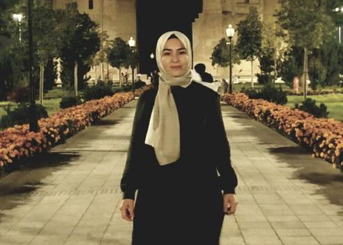 Gözlerimizde yaş dilimizde dua vardı