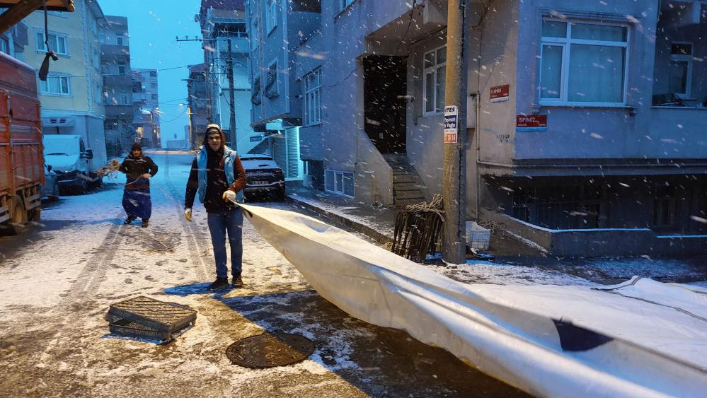 İstanbul beyaza büründü