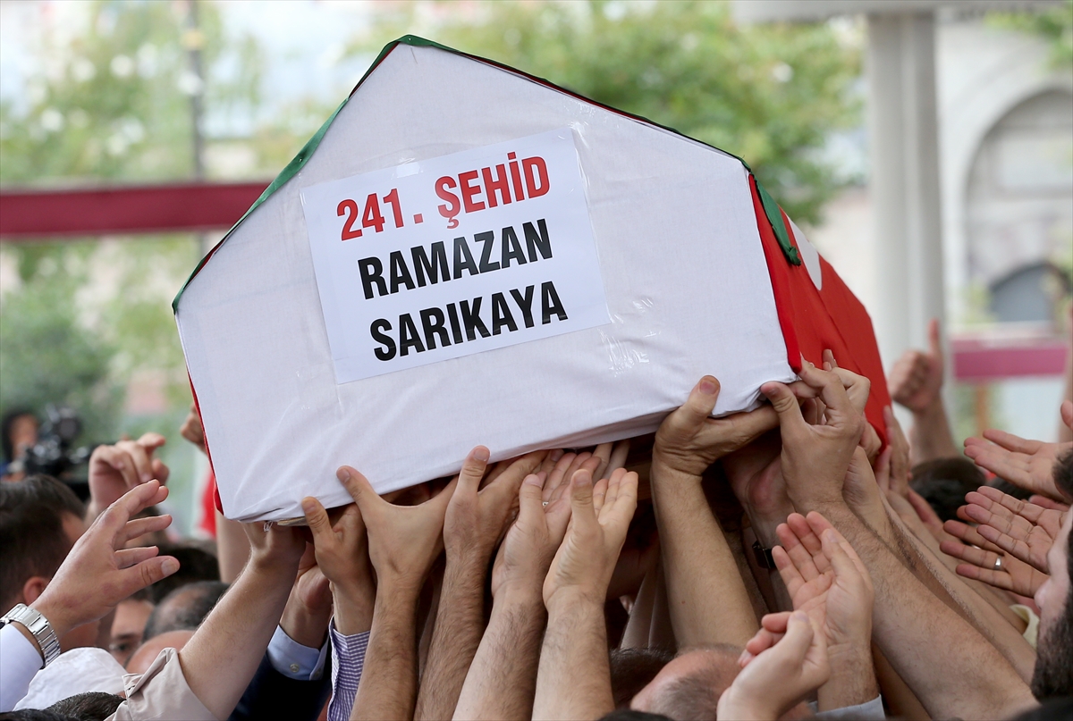 Demokrasi şehidi Ramazan Sarıkaya'ya son görev