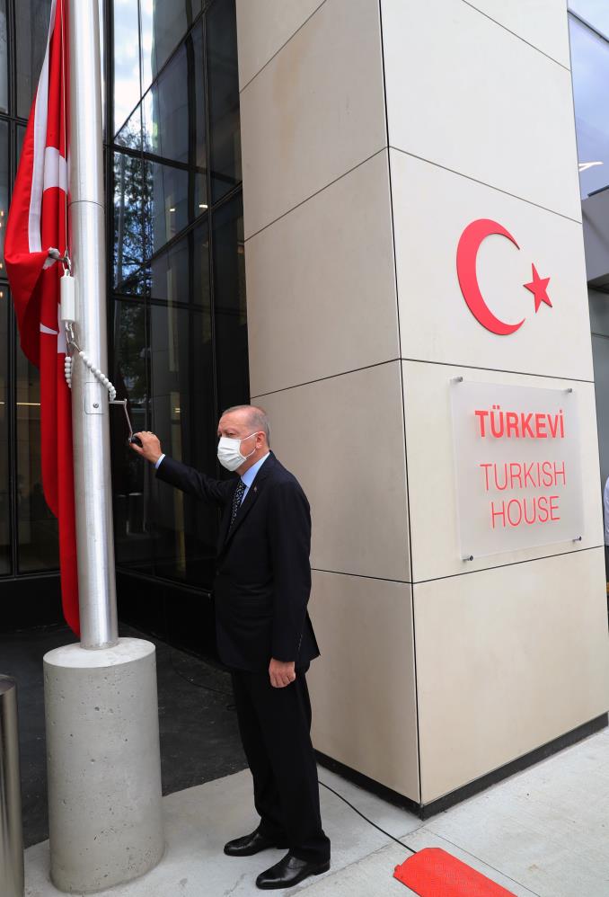 Erdoğan'dan Yeni Türkevi açıklaması: Türkiye bir başyapıt ortaya çıkardı Erdoğan'dan Yeni Türkevi açıklaması: Türkiye bir başyapıt ortaya çıkardı