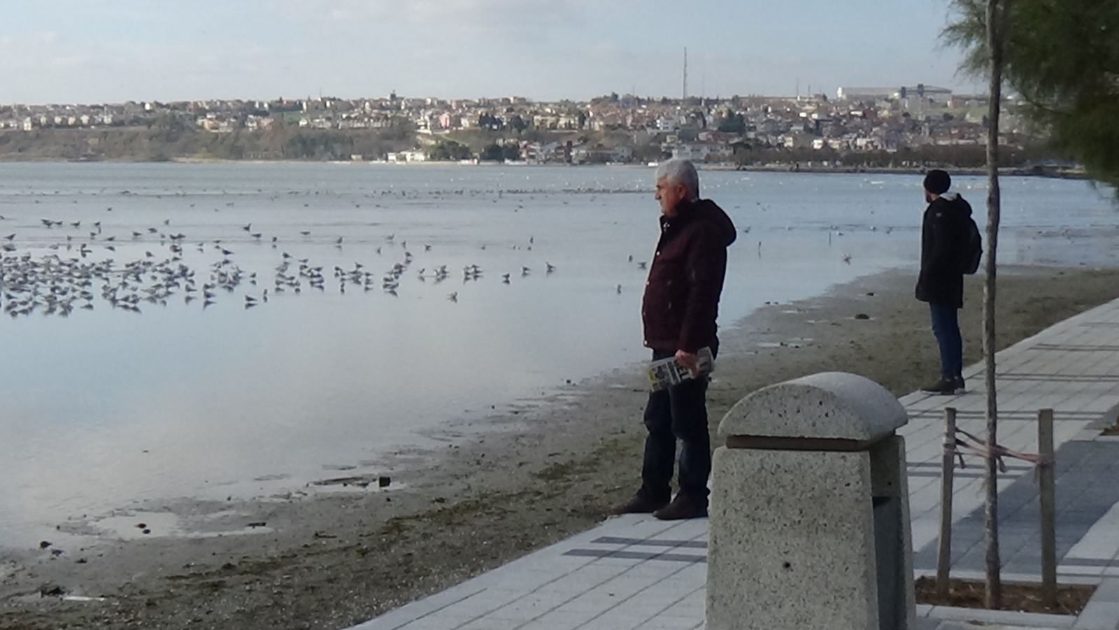 İstanbul Silivri'de deniz kıyıdan 25 metre geri çekildi İstanbul Silivri'de deniz kıyıdan 25 metre geri çekildi