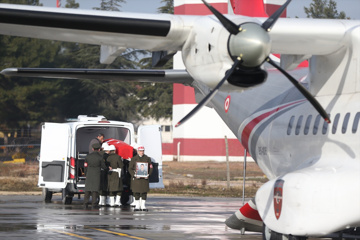 Fırat Kalkanı şehitlerine tören
