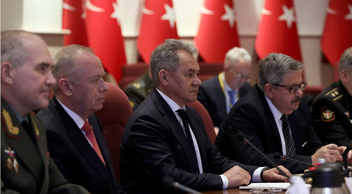 Hulusi Akar: Bölgede istikrar ve barış için Rusya ile temaslarımız sürüyor