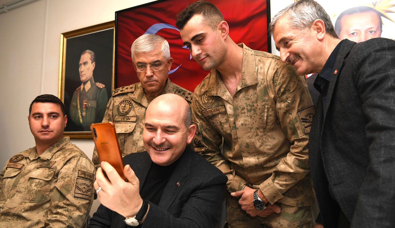 Bakanlar 2022'ye sahada görev başında girdiler