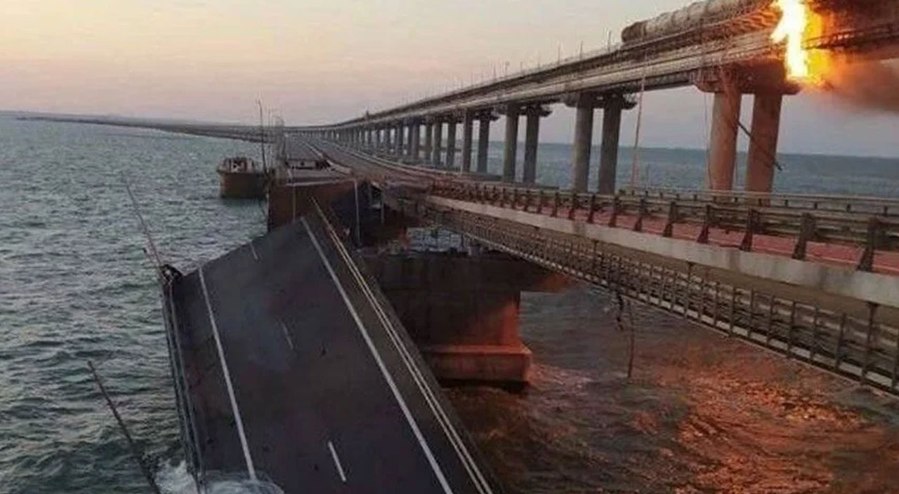 Kırım Köprüsü'nde patlama: 3 kişi hayatını kaybetti