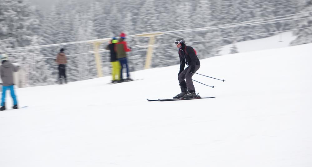 Uludağ'da sezonun en yoğun günü! Pistlerde adım atacak yer kalmadı