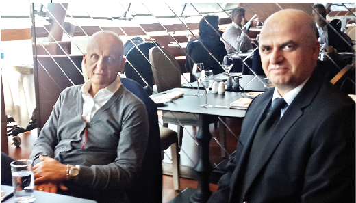 Collina neden karizmatik?